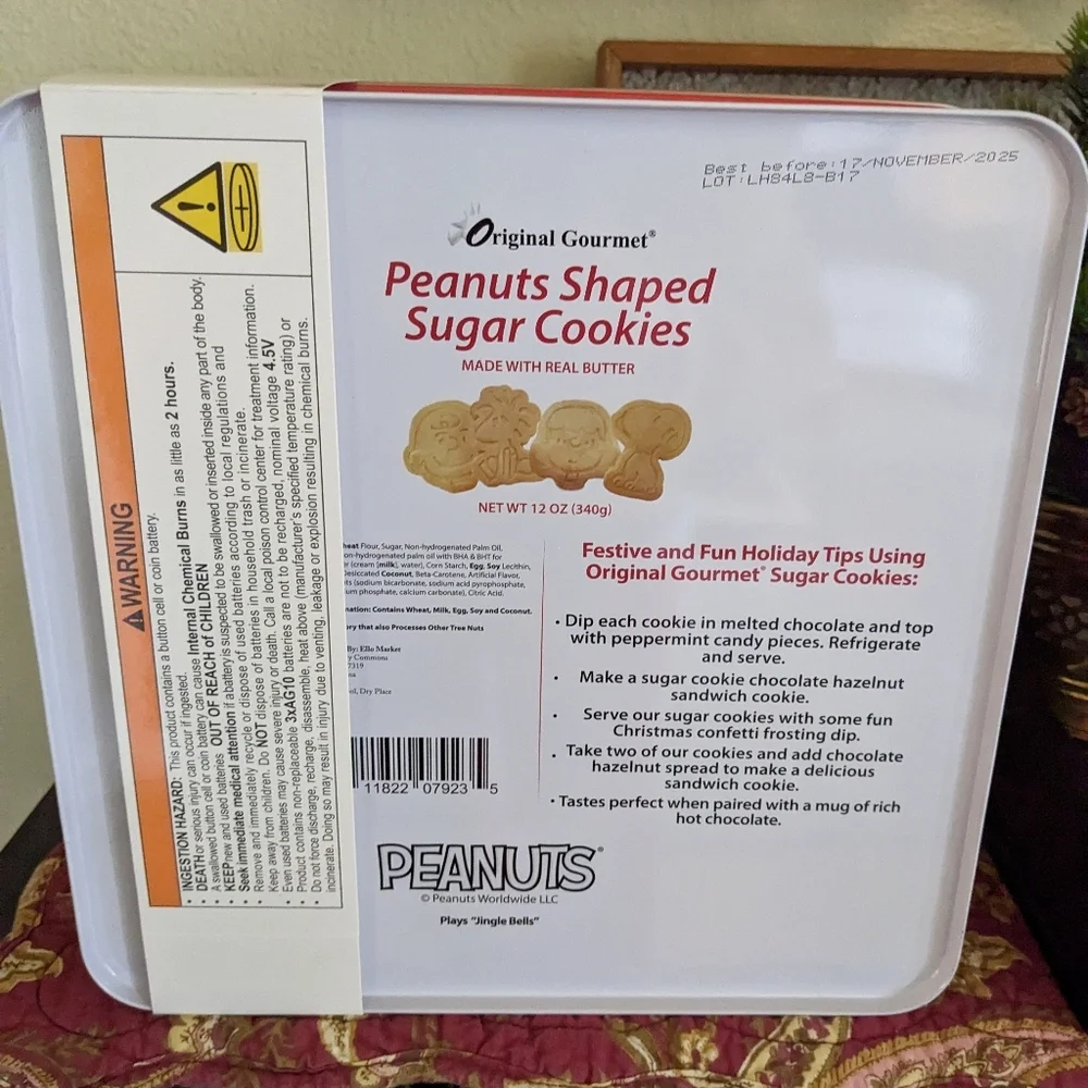 Peanuts Character Shaped Sugar Cookies Collectible Musical 12 oz Sealed Tin - Picture 3 of 6